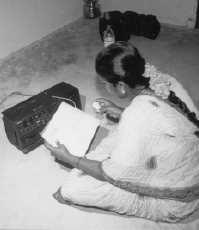 Las mujeres no han sido excluidas de las tecnologías de información y comunicación. / Fotografía: Fundación M. S. Swaminathan